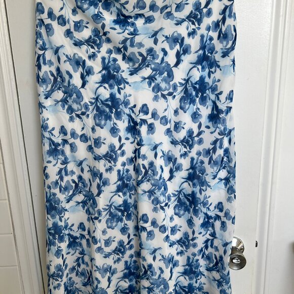 Abercrombie Blue Floral Chiffon Skirt - Picture 4 of 4